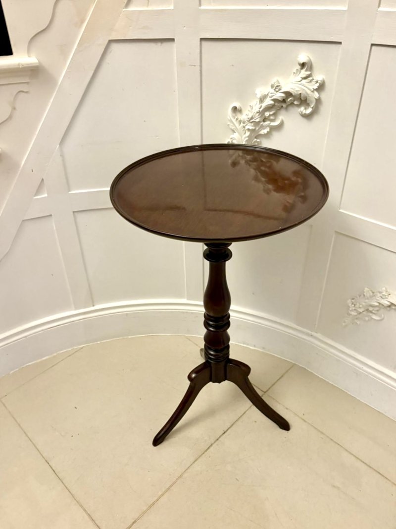 Antique Quality Mahogany Tripod Side / Lamp Table